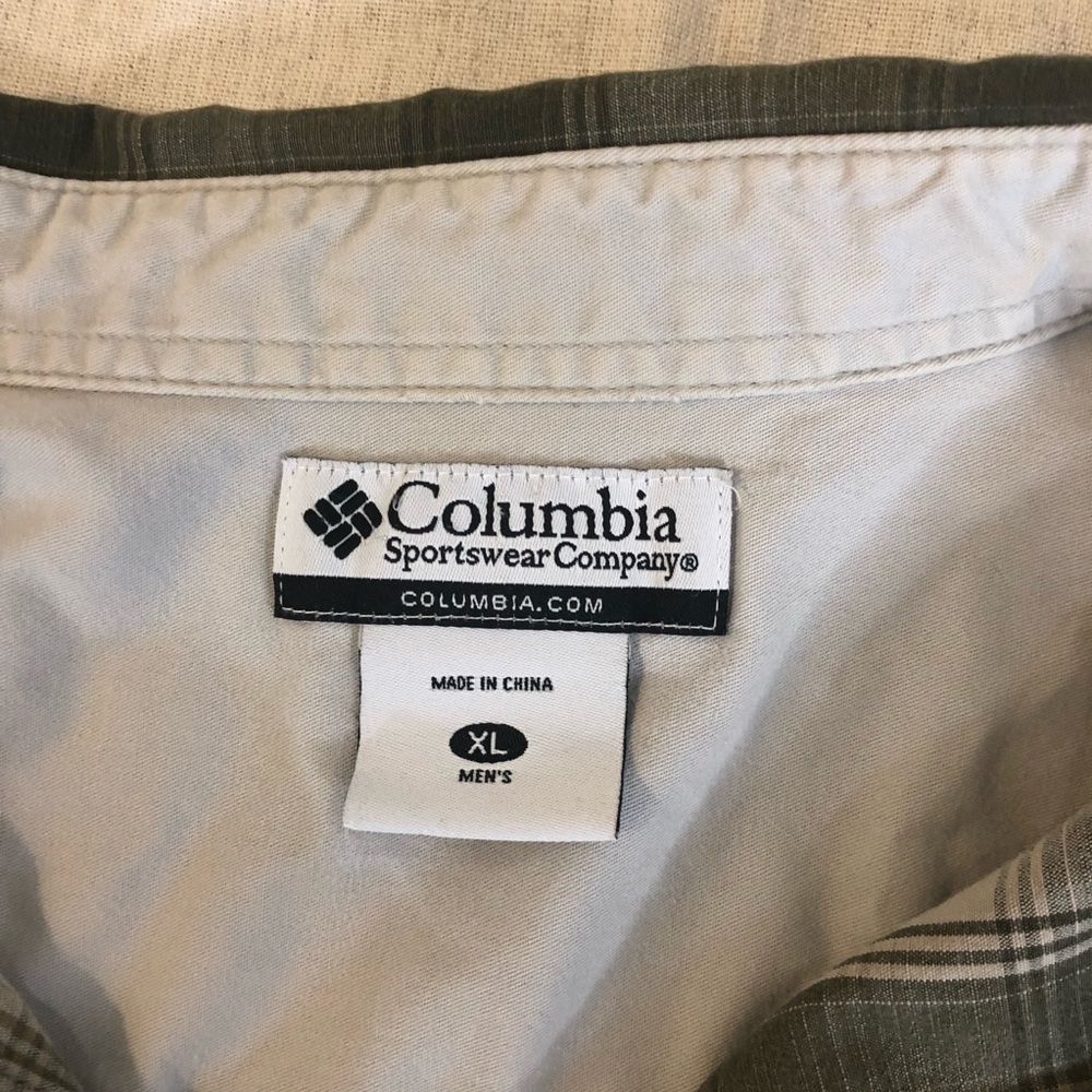 Columbia Long Sleeve Button Down Shirt Size XL - Picture 7 of 8